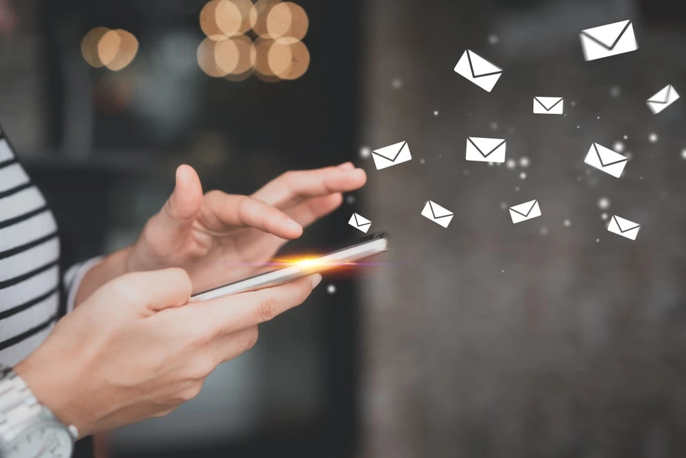 6 Opt-In Text Message Ideas to Boost SMS Subscriptions