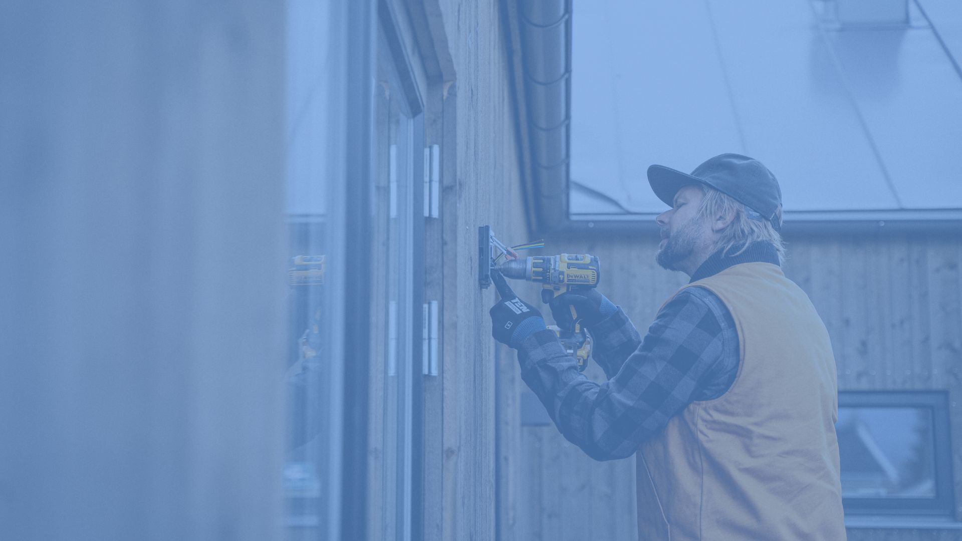 electrician that does marketing to win more business