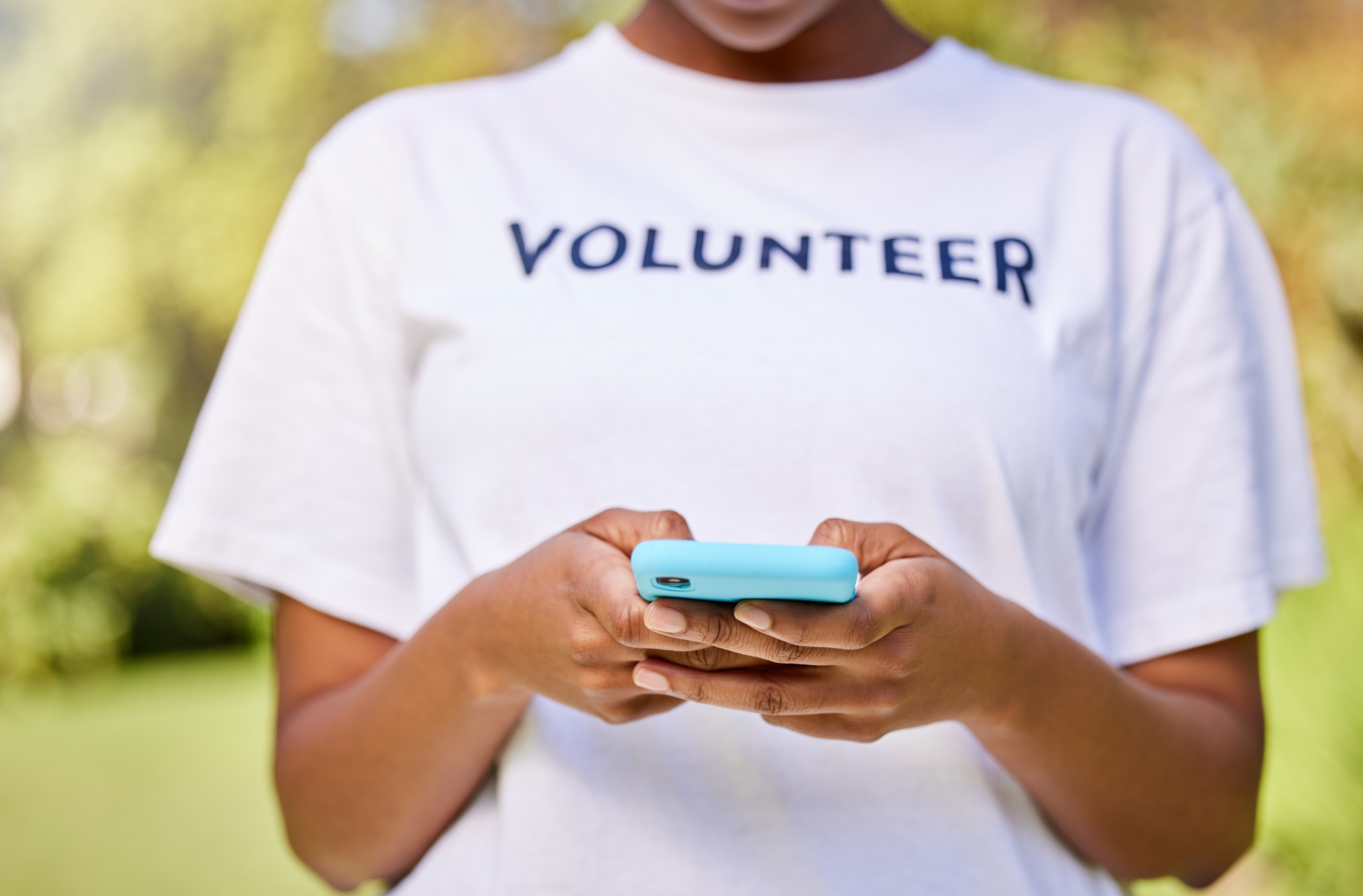 iStock-1680308380-volunteer
